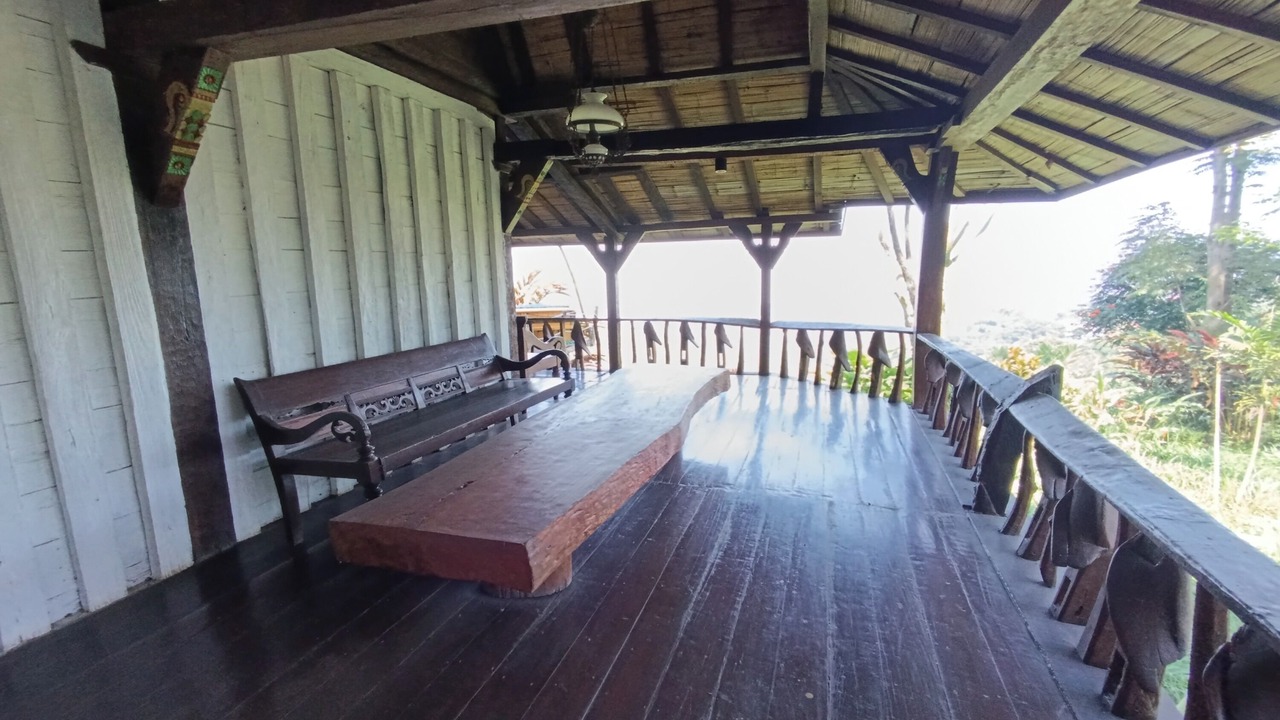 Photo of Patio Balcony in Balige