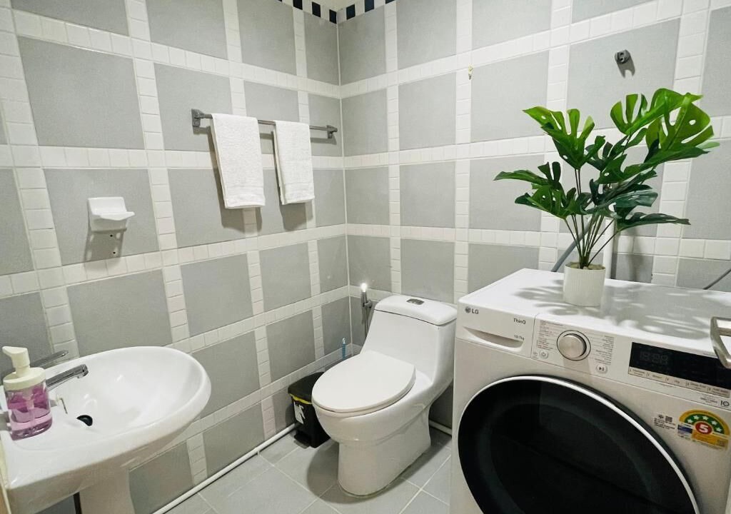 Photo of Bathroom in Khlong Tan