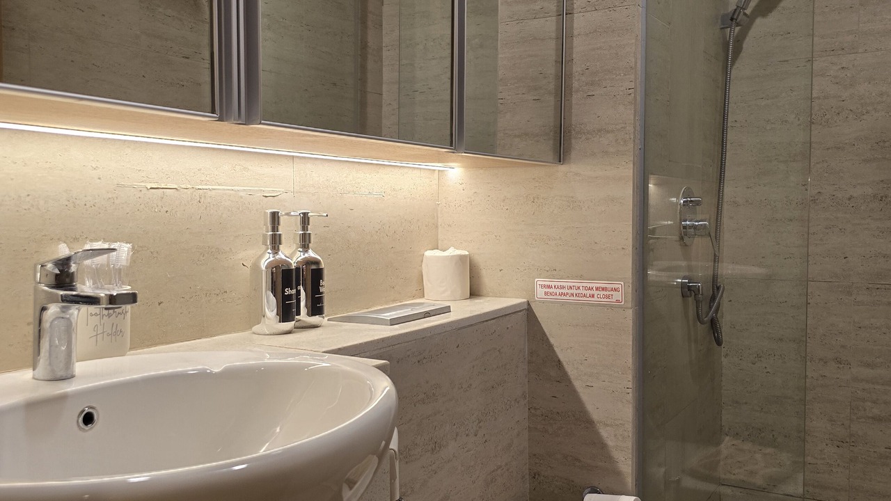 Photo of Bathroom in Tomang