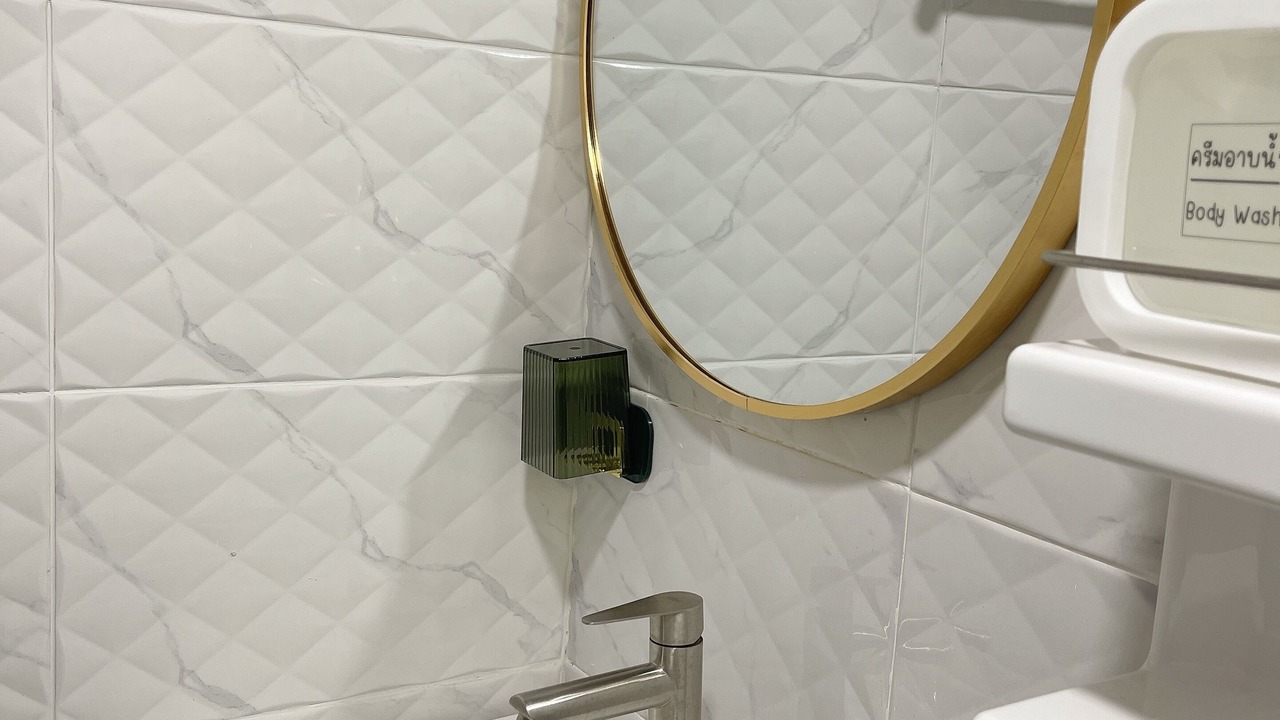 Photo of Bathroom in Phra Nakhon