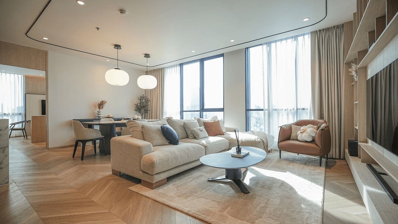 Photo of Livingroom in Khlong Tan Nuea