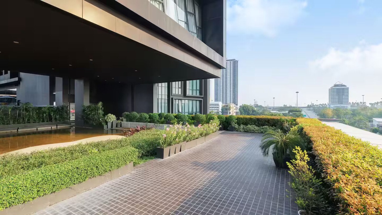Photo of Outdoor in Khlong Tan Nuea