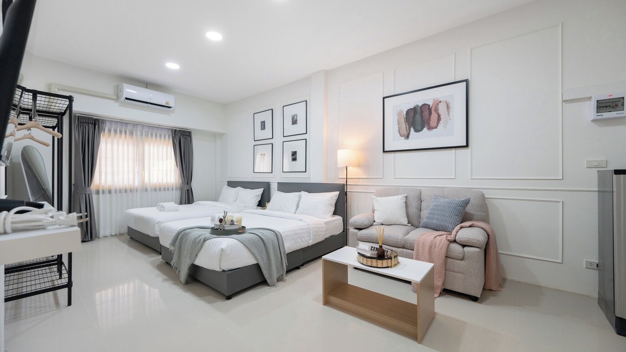 Photo of Bedroom in Pom Prap