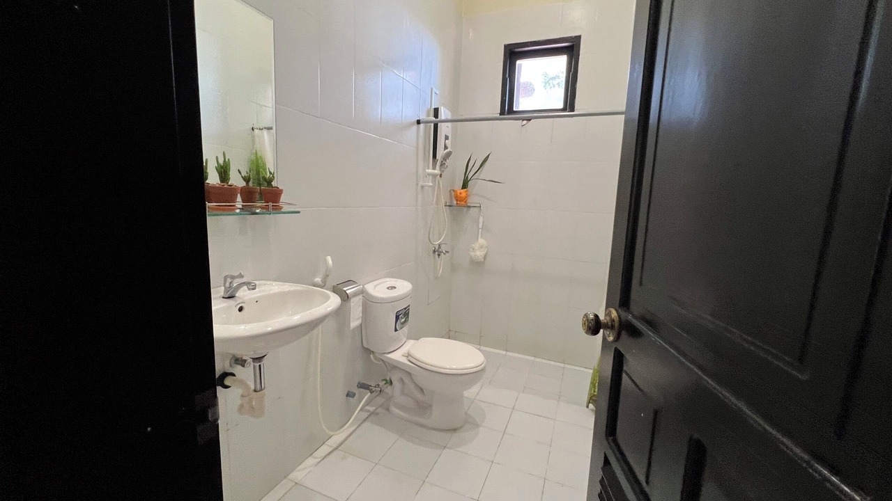 Photo of Bathroom in Hong Ngu