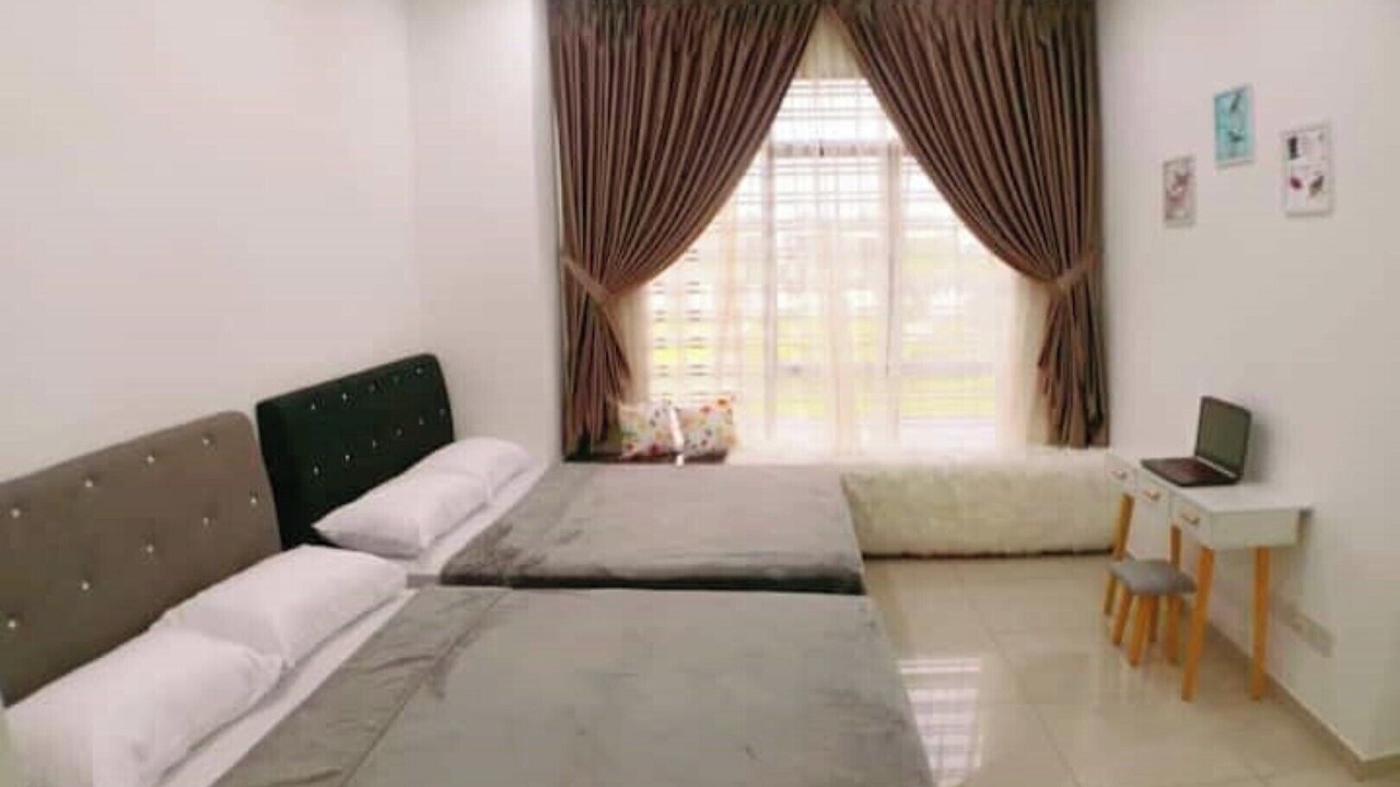 Photo of Bedroom in Bukit Indah 2