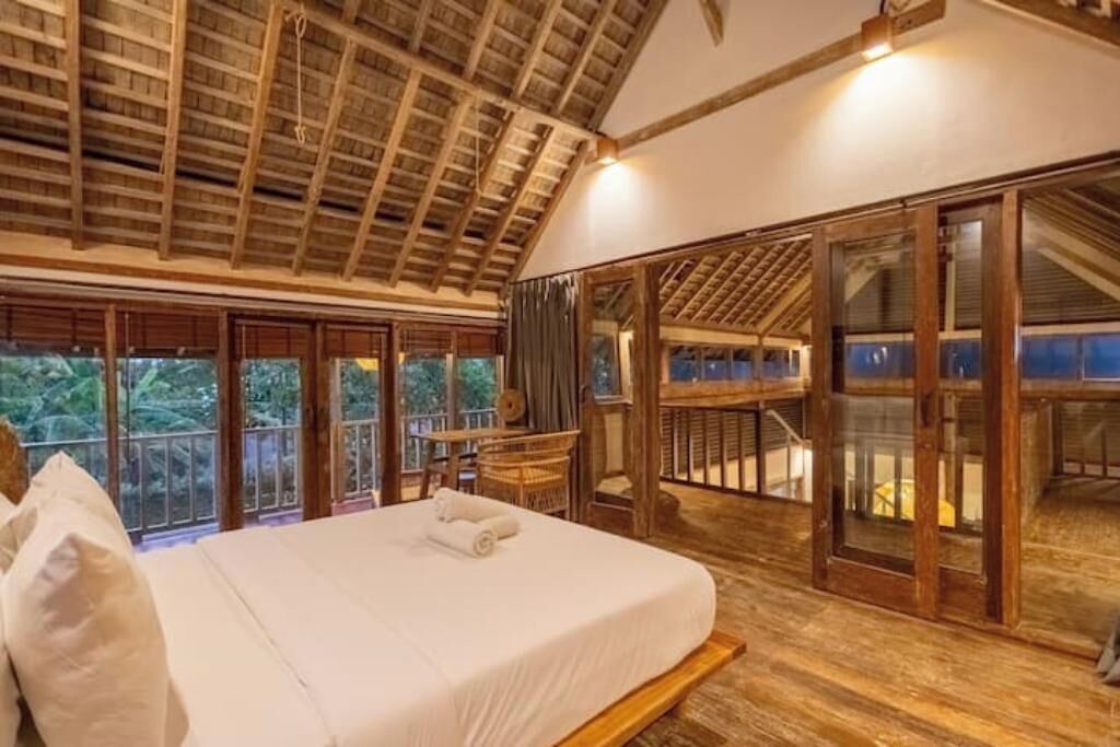 Photo of Bedroom in Kartika Plaza