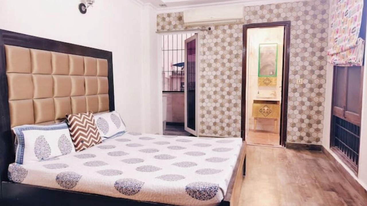 Photo of Bedroom in Greater Kailash I