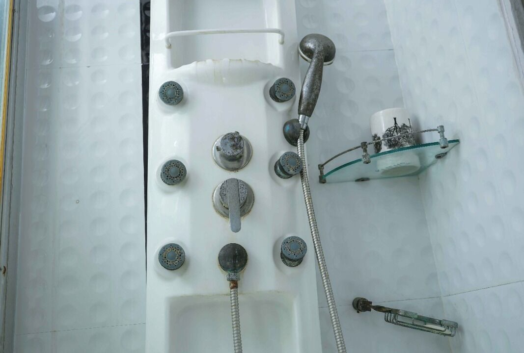 Photo of Bathroom in Ekkatuthangal