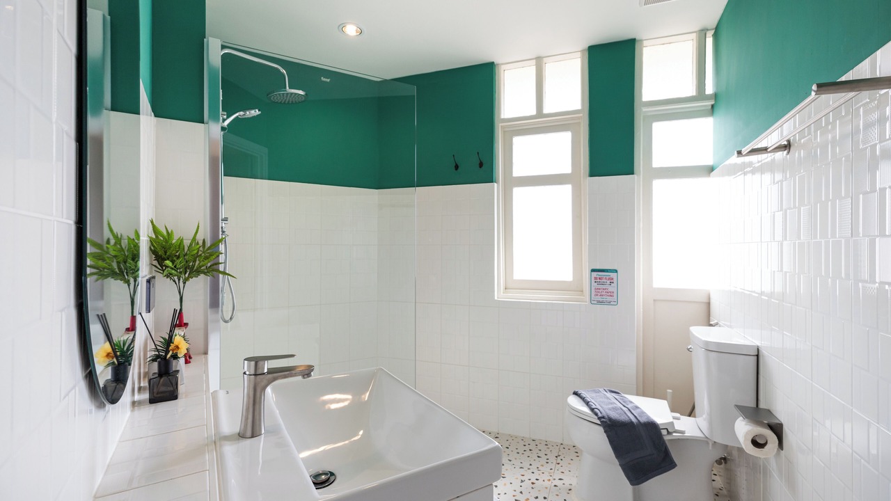 Photo of Bathroom in Pom Prap