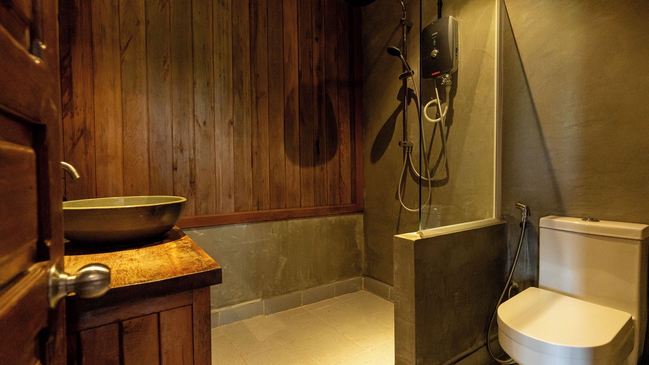 Photo of Bathroom in Sangkat Sla Kram