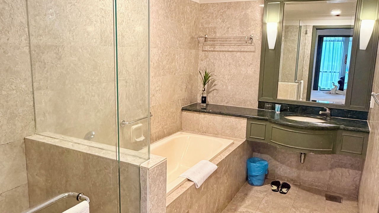 Photo of Bathroom in Imbi