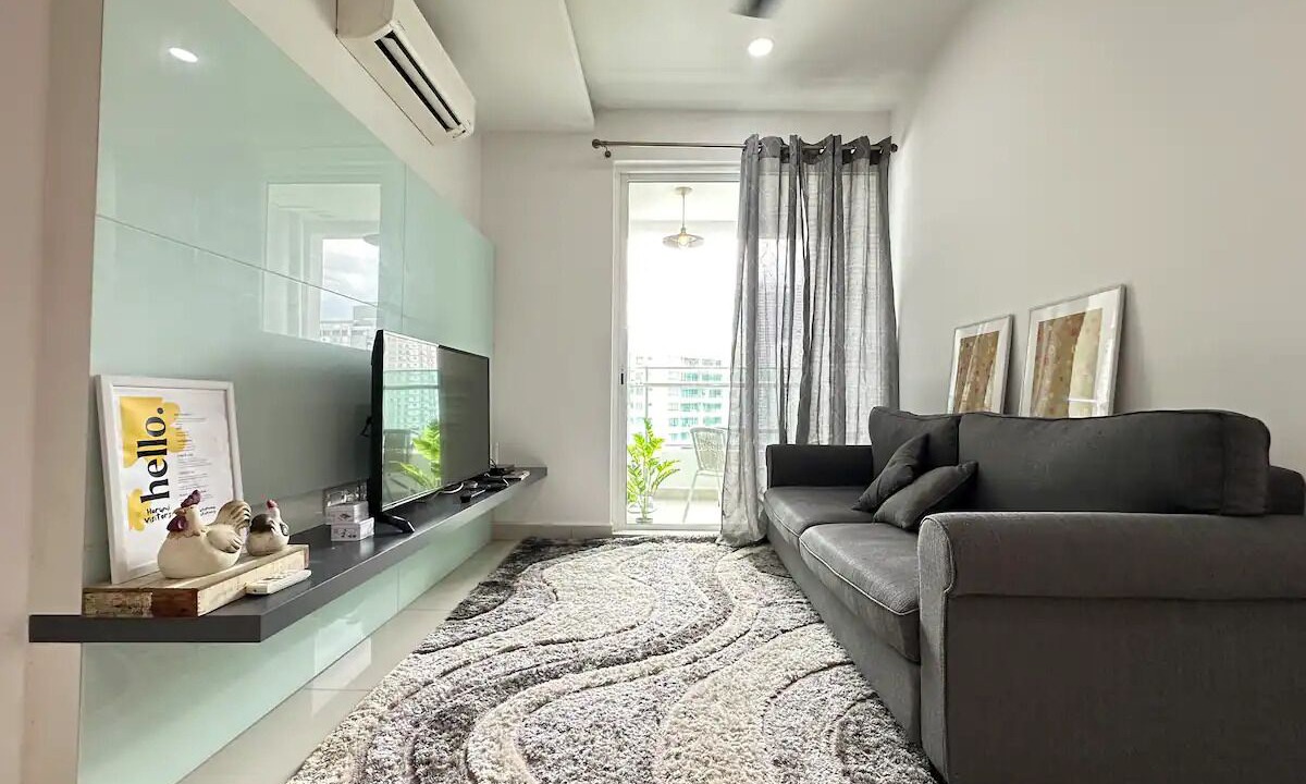 Photo of Livingroom in Downtown George Town