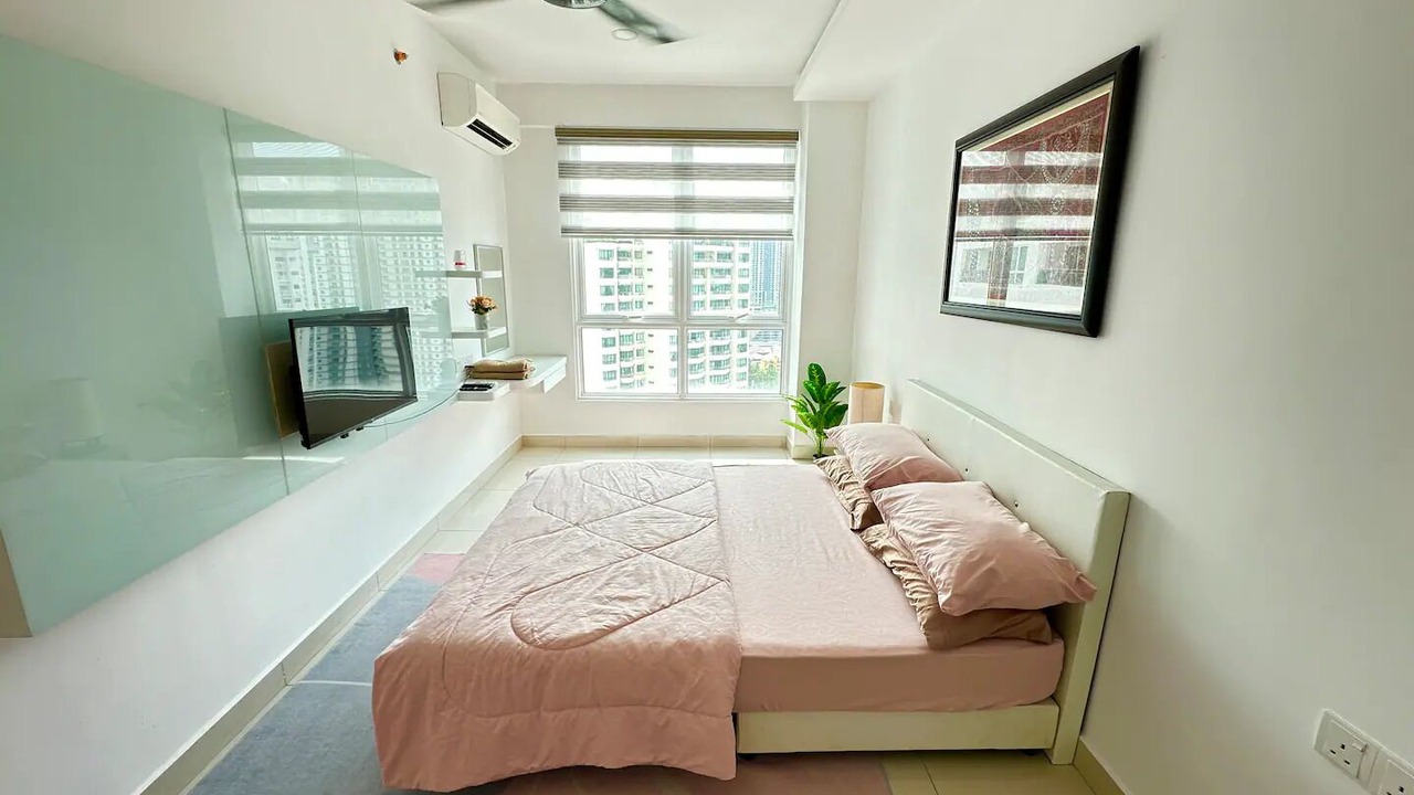 Photo of Bedroom in Downtown George Town