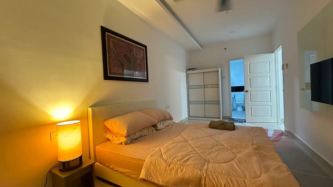 Photo of Bedroom in Downtown George Town