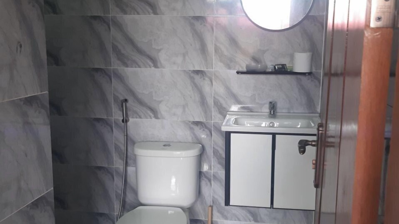 Photo of Bathroom in Chamkar Mon