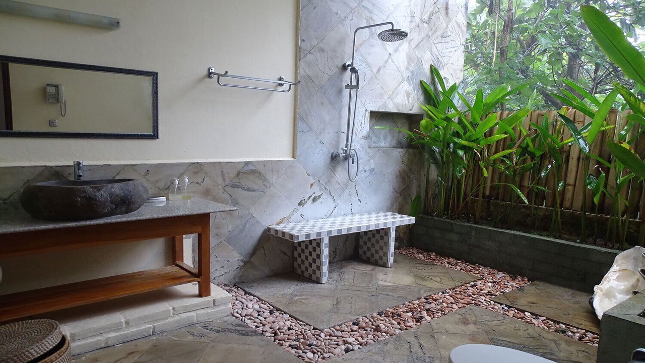 Photo of Bathroom in Kalibukbuk