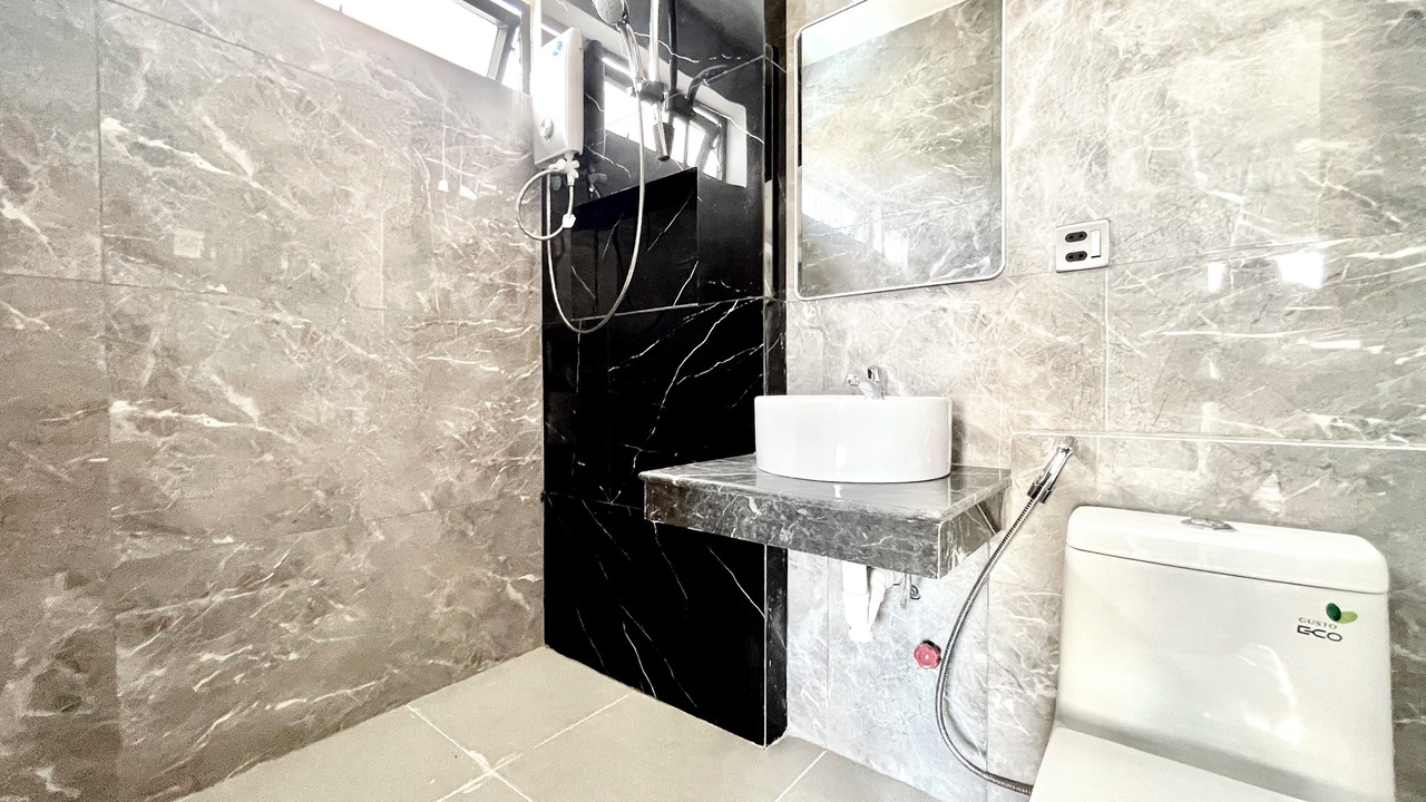 Photo of Bathroom in Mittakpheap