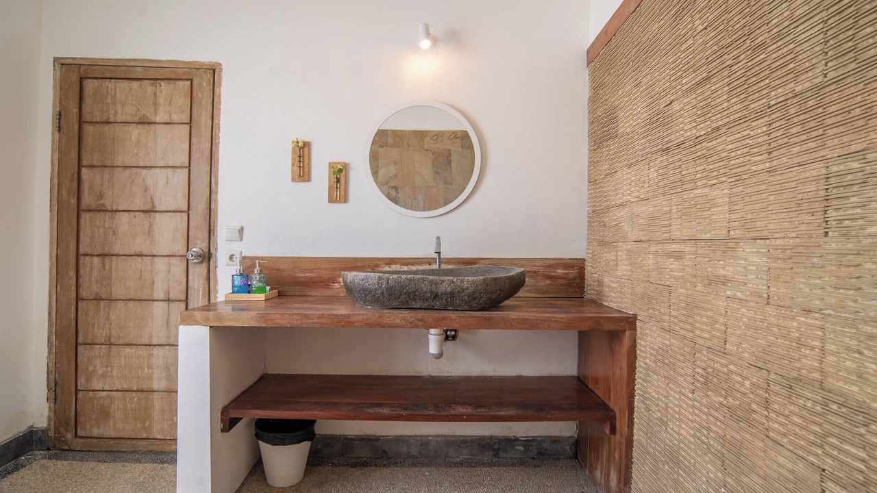 Photo of Bathroom in Selong Belanak