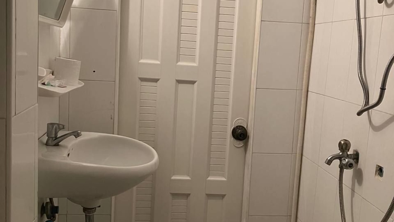 Photo of Bathroom in Chamkar Mon