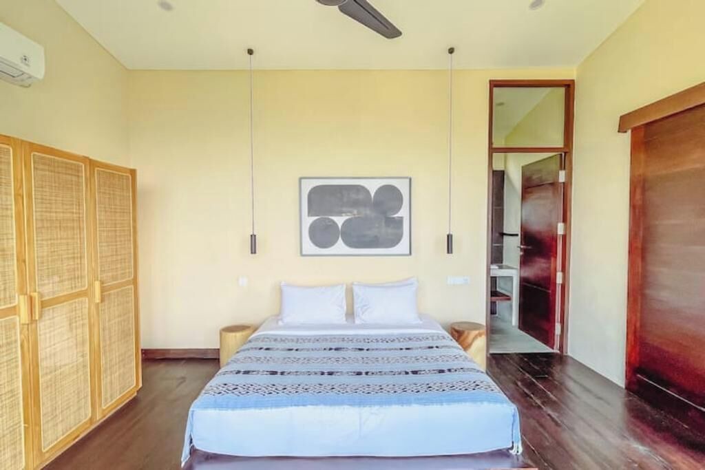 Photo of Bedroom in Selong Belanak