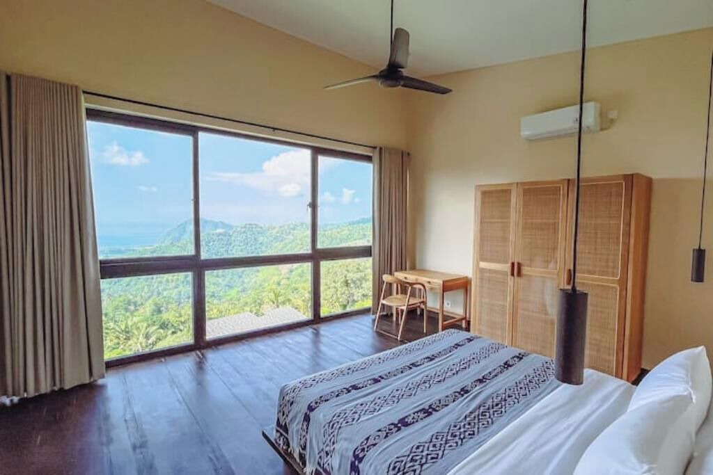 Photo of Bedroom in Selong Belanak