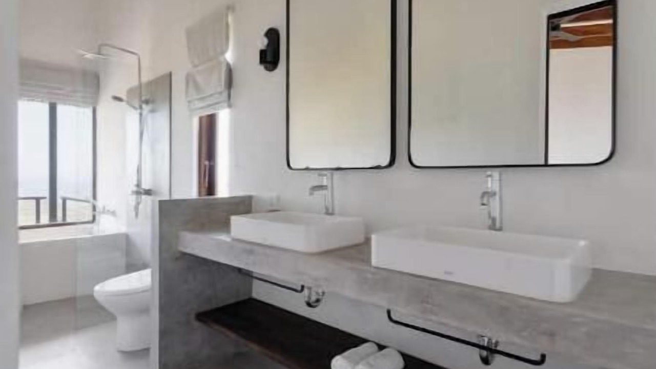 Photo of Bathroom in Selong Belanak