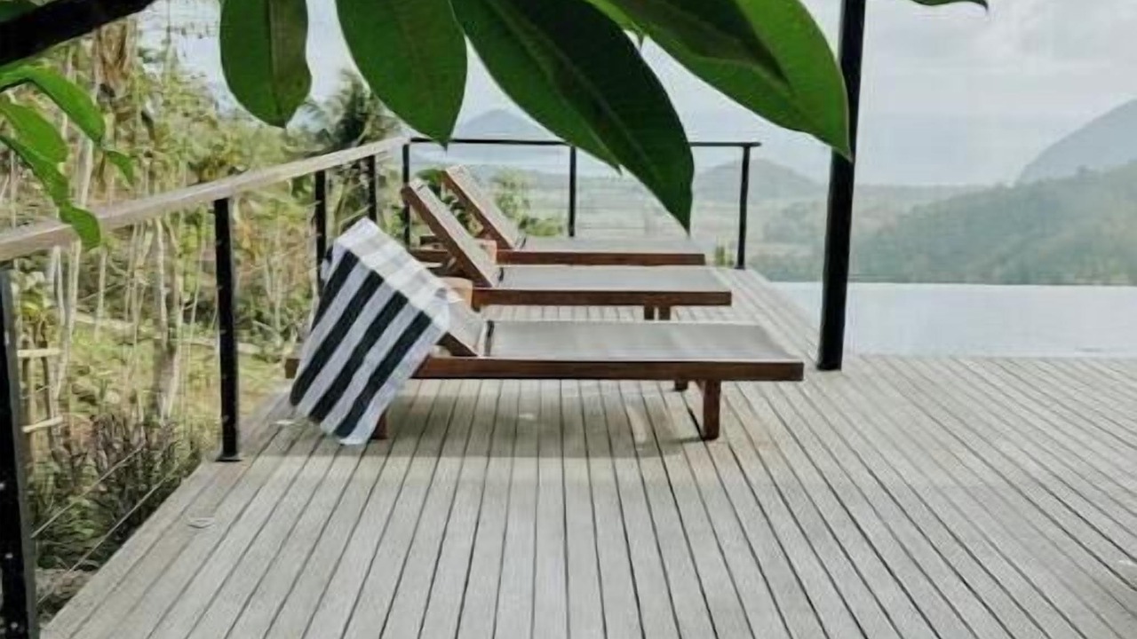 Photo of Patio Balcony in Selong Belanak