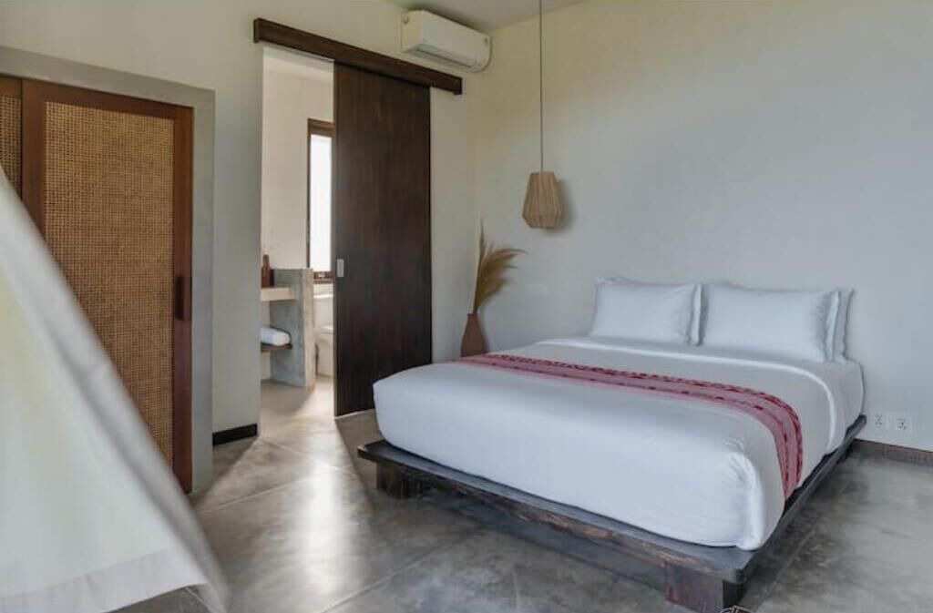 Photo of Bedroom in Selong Belanak