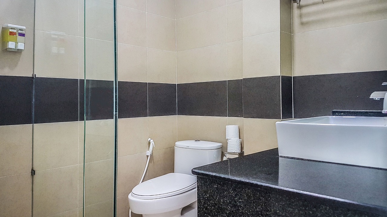Photo of Bathroom in Mean Chey