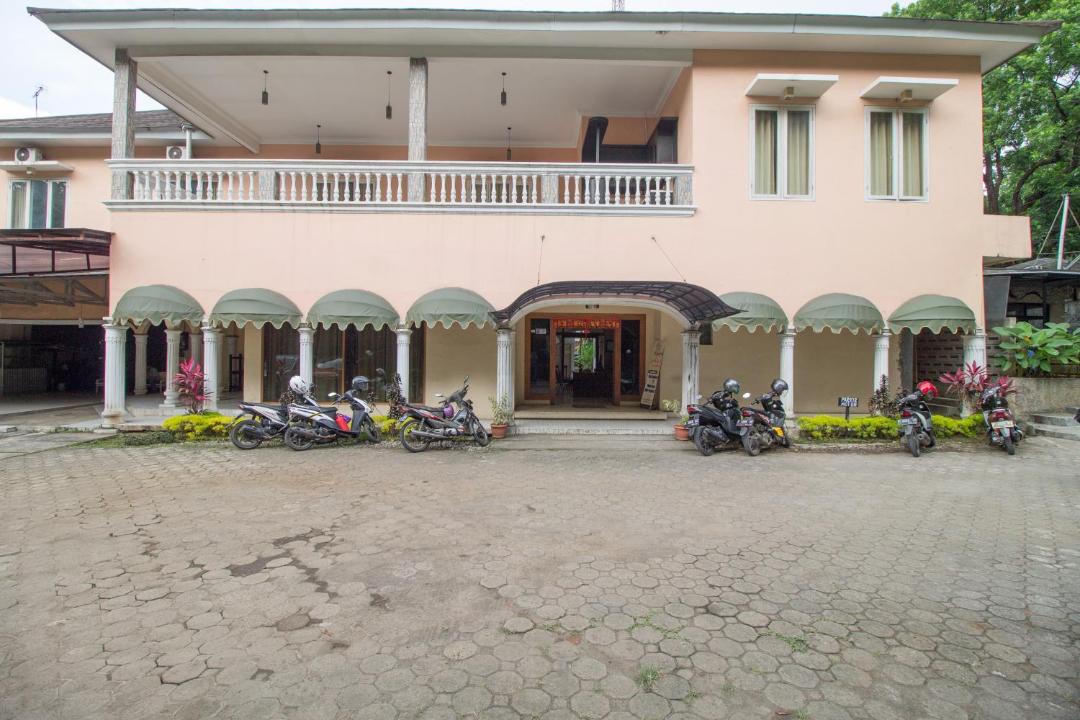 Photo of Buildings in Bogor Tengah