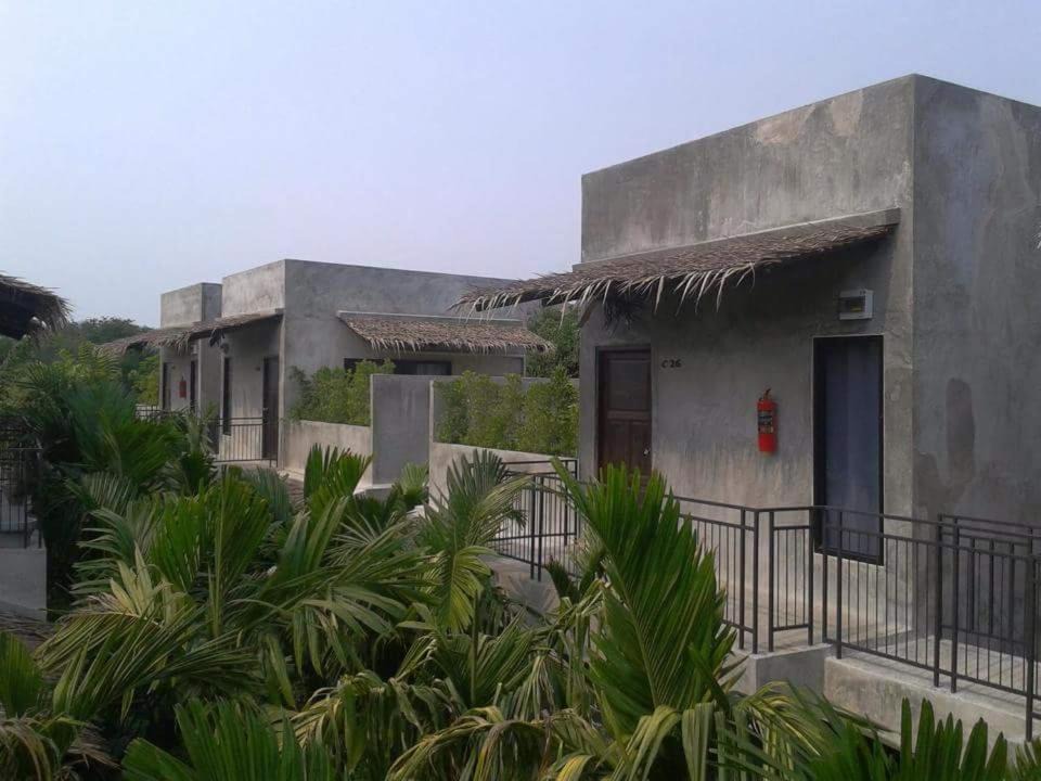Photo of Buildings in Khao Tao