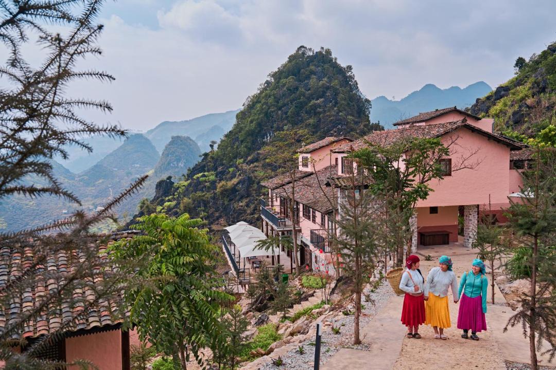 Photo of Others in Dong Van