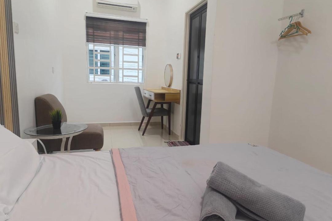 Photo of Bedroom in Asam Kumbang