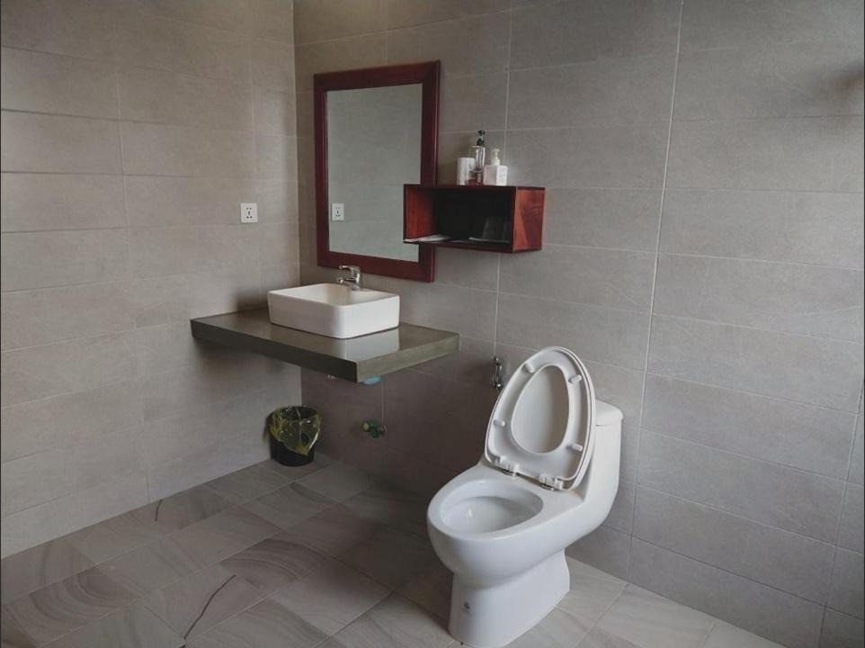 Photo of Bathroom in Sangkat Sla Kram