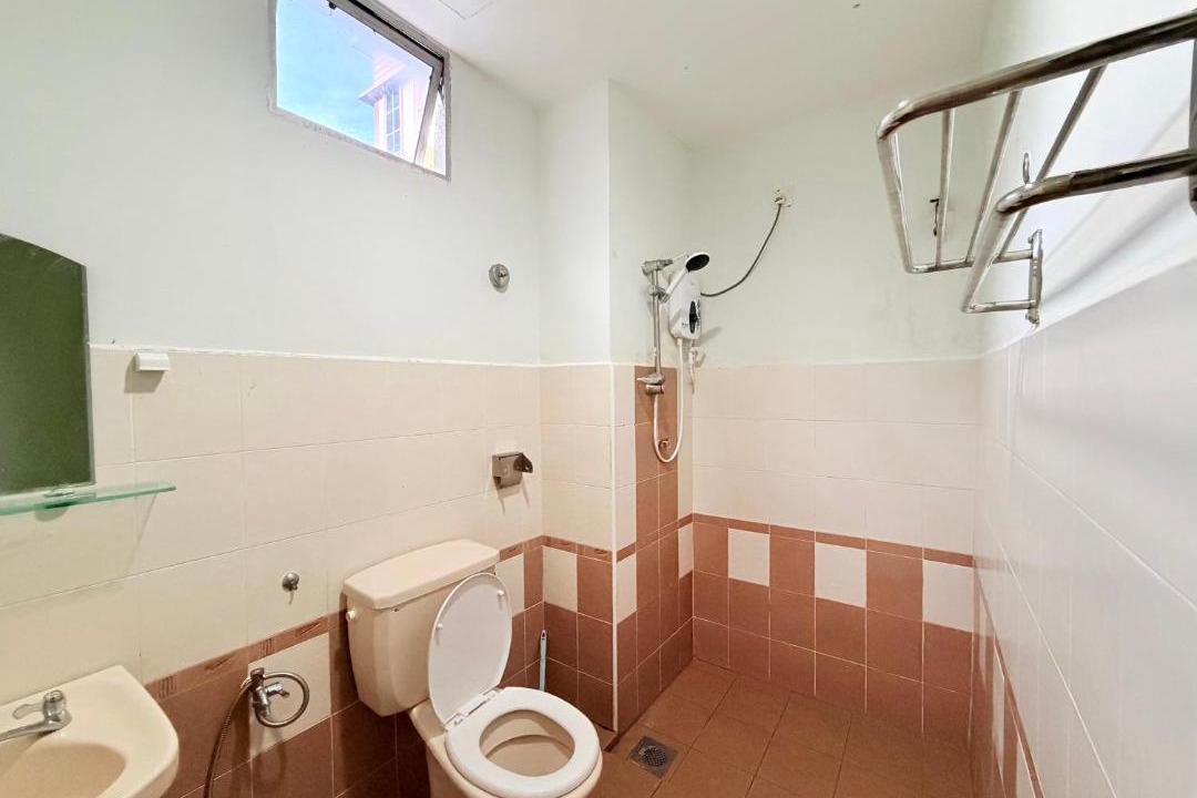 Photo of Bathroom in Kampung Pantai Halban