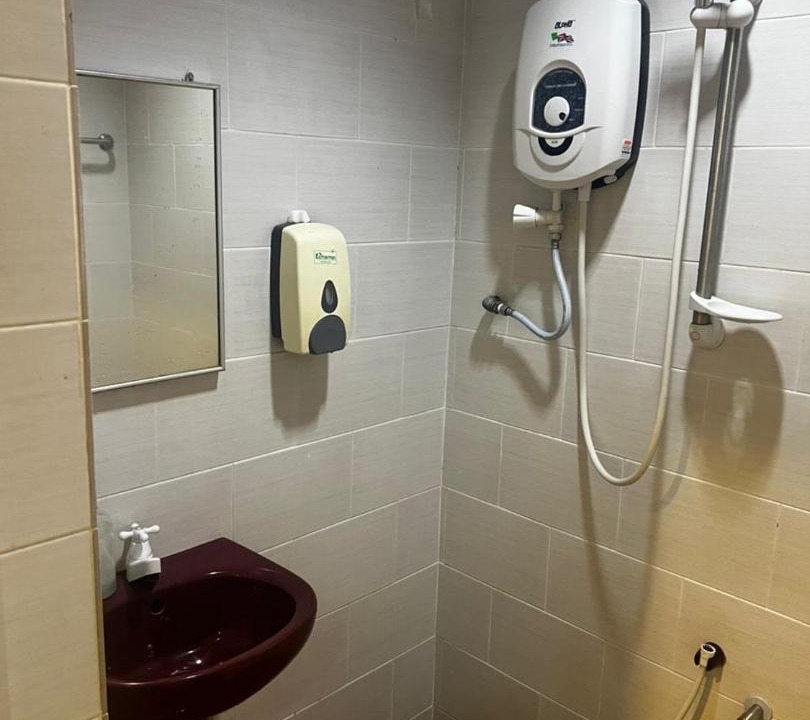 Photo of Bathroom in Kampung Rawa