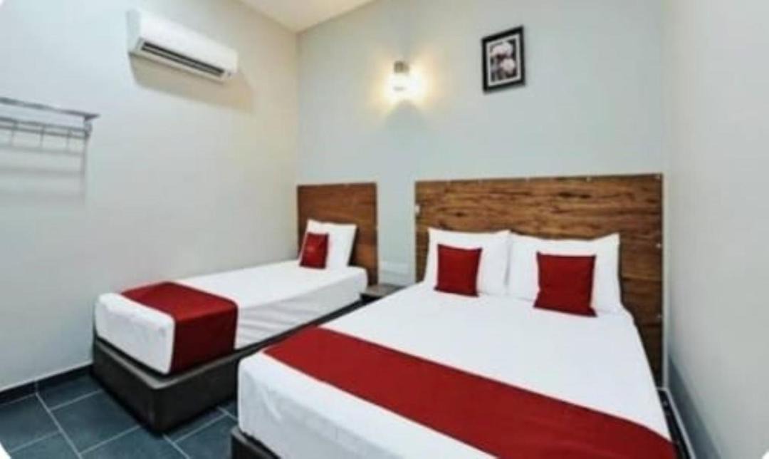 Photo of Bedroom in Taman Desa Cemerlang