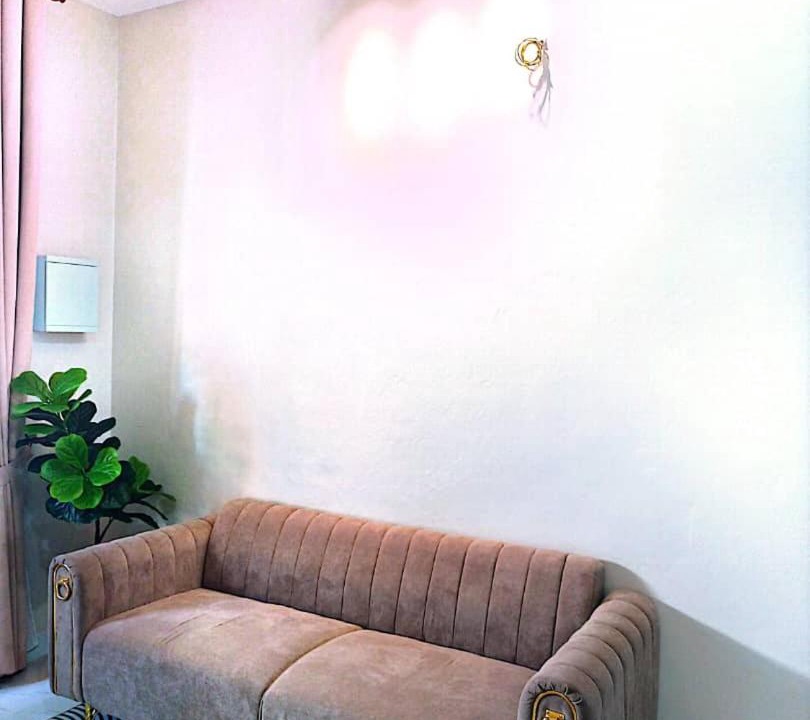 Photo of Livingroom in Keladong