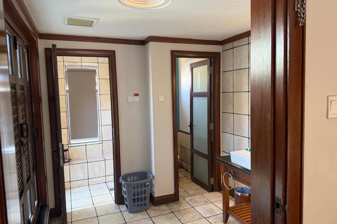 Photo of Bathroom in Kampung Dhobi