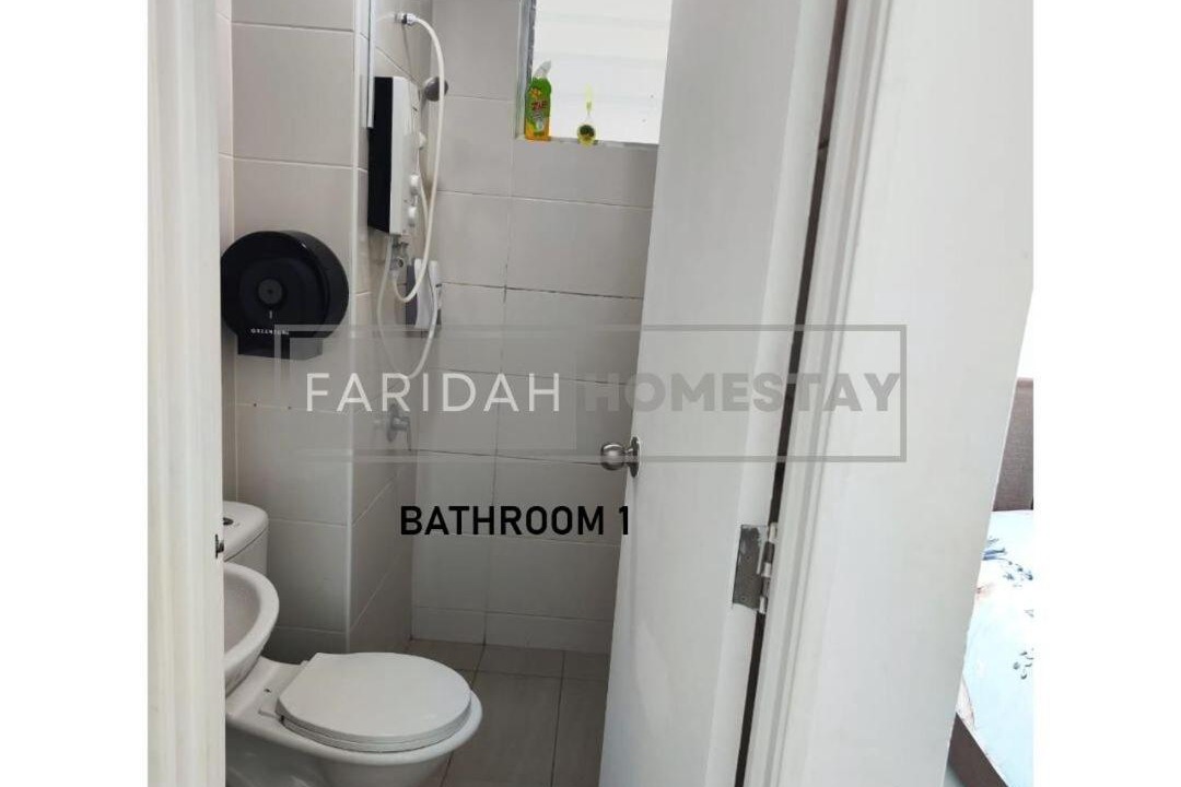 Photo of Bathroom in Pusat Komersil Lee Ling