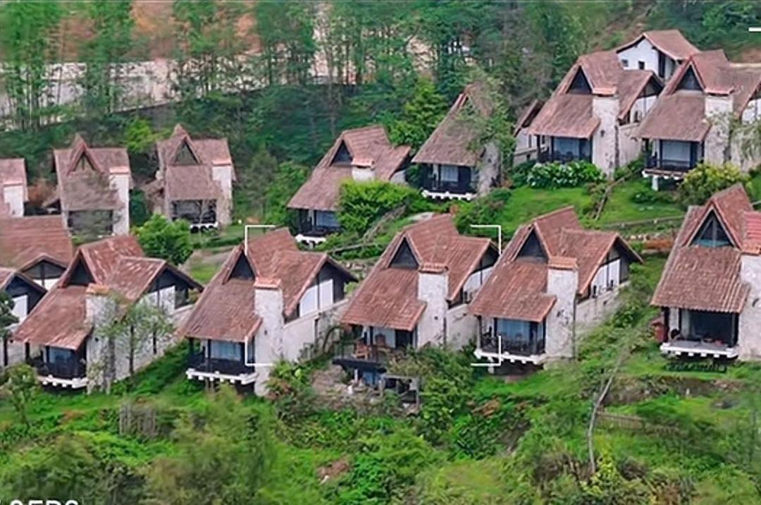 Photo of Buildings in Sa Pa