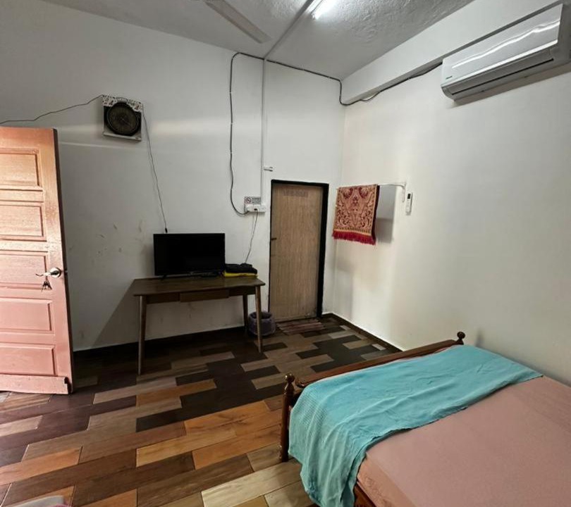 Photo of Bedroom in Batu Buruk
