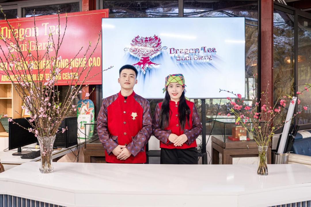 Photo of Others in Van Chan