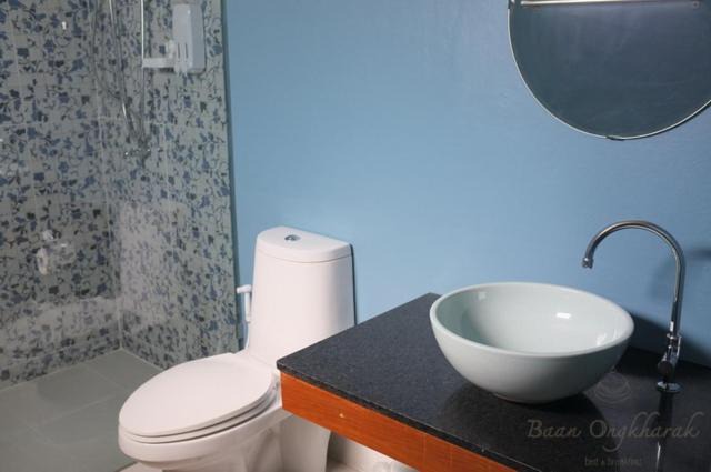 Photo of Bathroom in Thanon Nakhon Chai Si