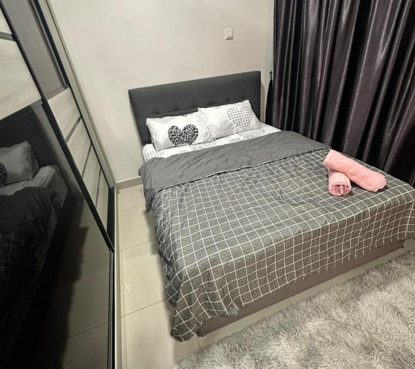 Photo of Bedroom in Taman Mount Austin