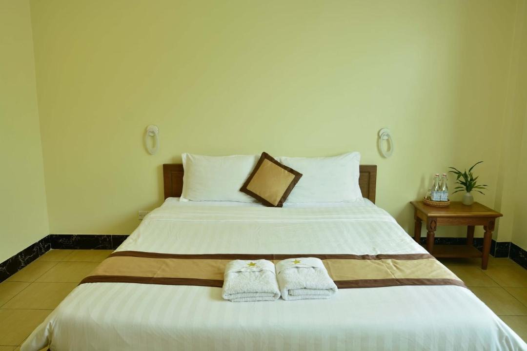 Photo of Bedroom in Chbar Mon