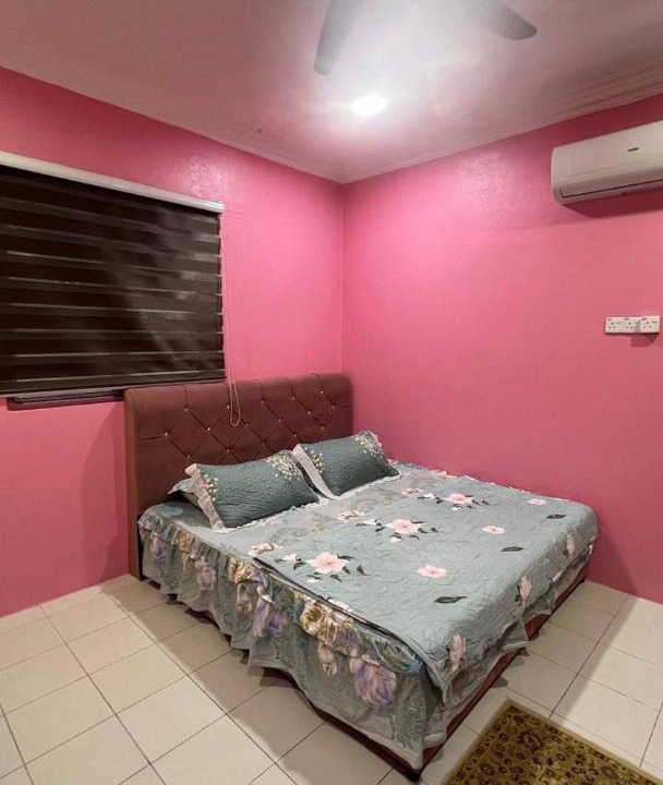 Photo of Bedroom in Kampung Gong Kempas