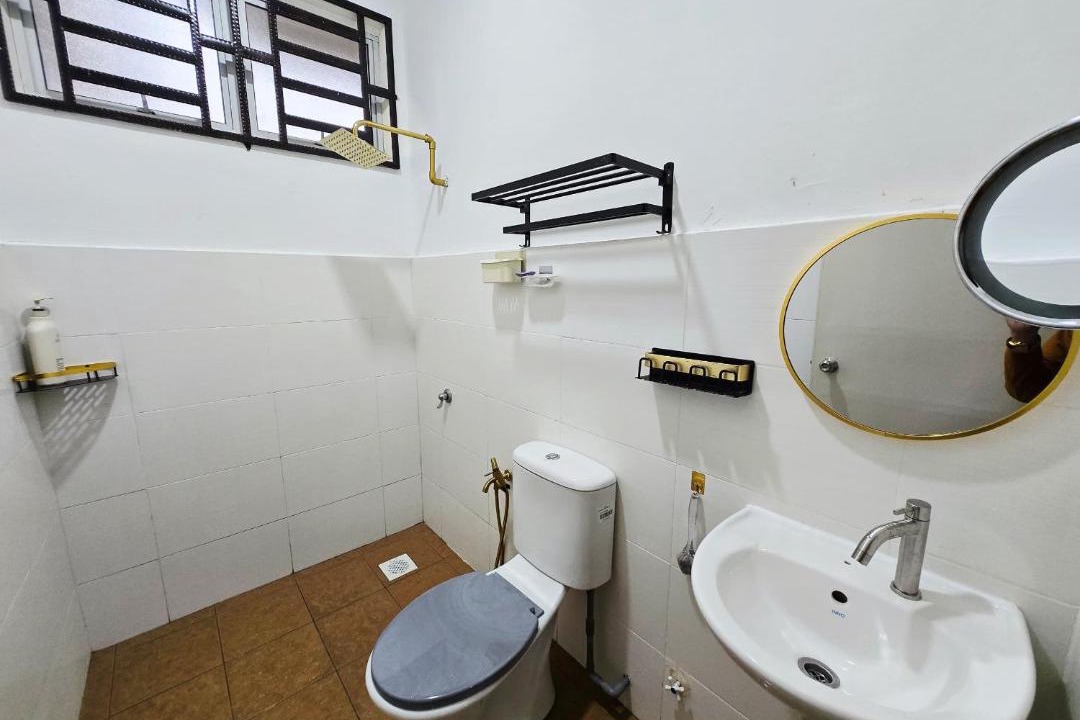 Photo of Bathroom in Kampung Bukit Rangin