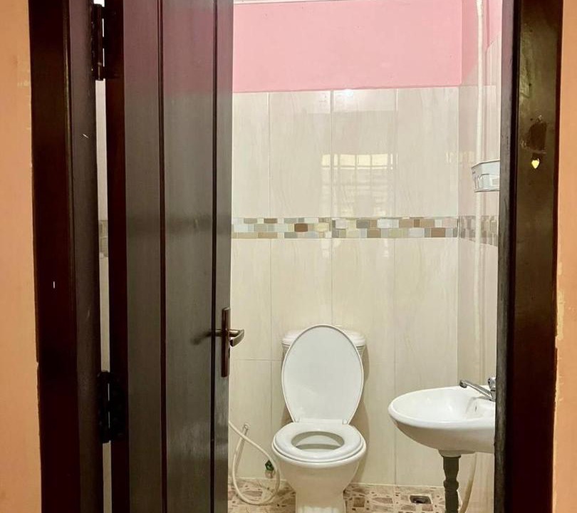 Photo of Bathroom in Chamkar Mon