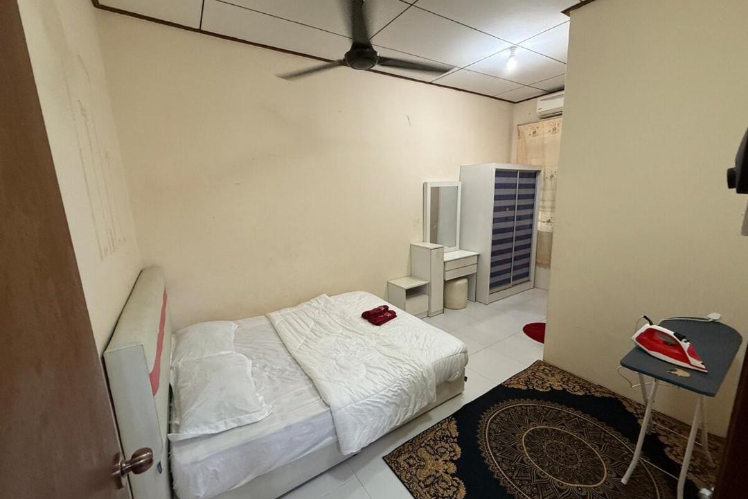 Photo of Bedroom in Kuala Terengganu